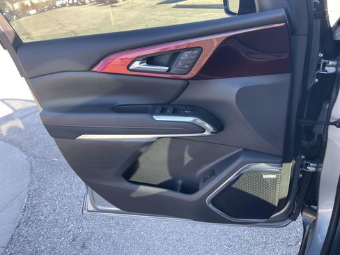 Certified 2024 Chevrolet Traverse RS w/ LPO, Floor Liner Package image 35