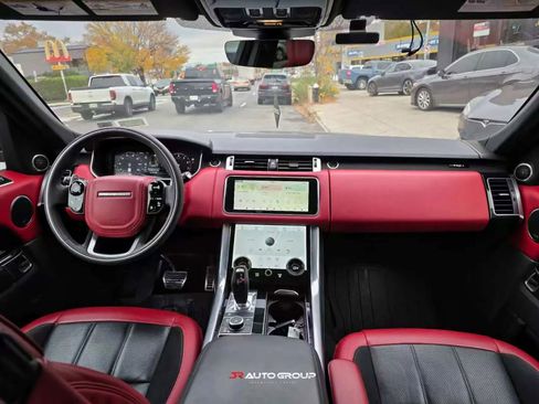 Used 2021 Land Rover Range Rover Sport HST image 9