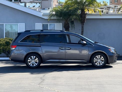Used 2016 Honda Odyssey SE image 6