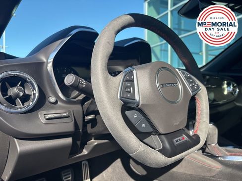 Used 2021 Chevrolet Camaro ZL1 RWD image 5