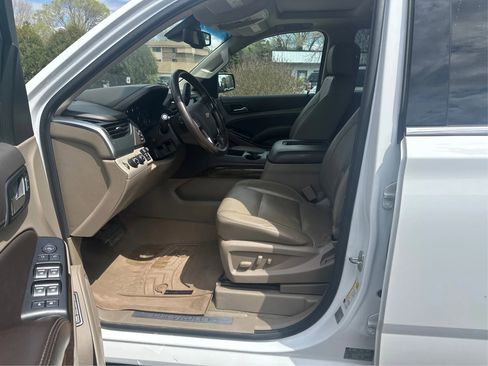 Used 2016 Chevrolet Suburban LT AWD/4WD image 9