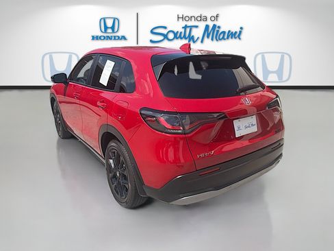 Certified 2025 Honda HR-V Sport image 5