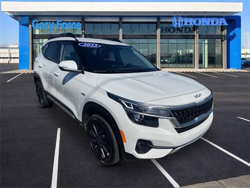 Used 2023 Kia Seltos Nightfall Edition image 1