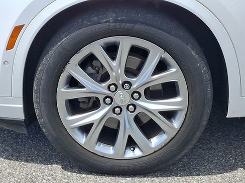 Used 2020 Cadillac XT6 Sport w/ Platinum Package AWD/4WD image 6