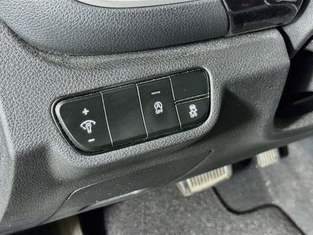 Used 2024 Kia Seltos S AWD/4WD image 10