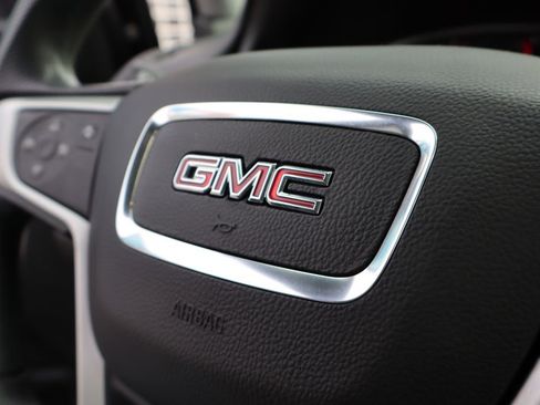 Used 2022 GMC Terrain SLE w/ Driver Convenience Package image 26