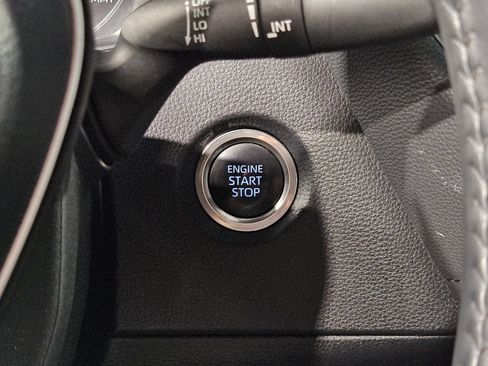 Used 2025 Toyota Corolla SE FWD image 32