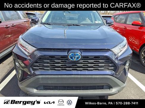 Used 2021 Toyota RAV4 XLE w/ Convenience Package AWD/4WD image 2