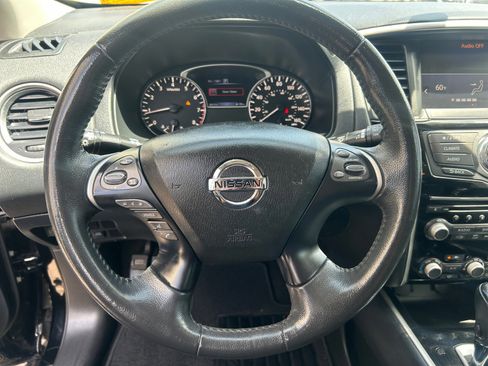 Used 2017 Nissan Pathfinder SV w/ Trailer Tow Package AWD/4WD image 17