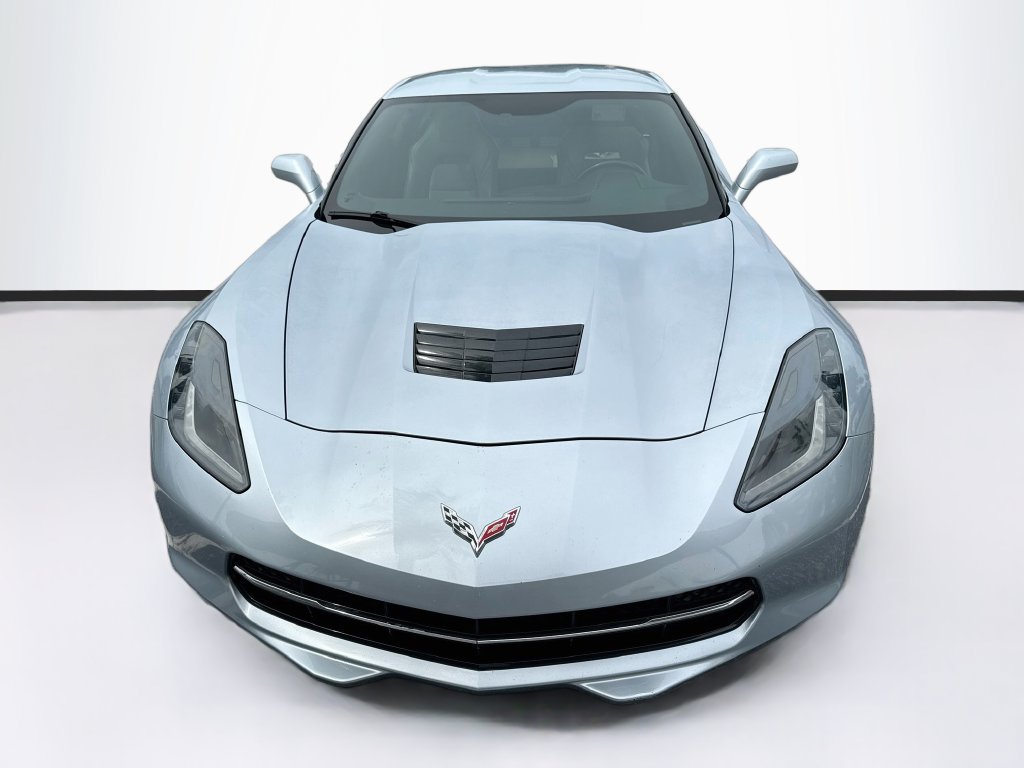 Used 2017 Chevrolet Corvette Stingray Coupe w/ 1LT RWD image 2