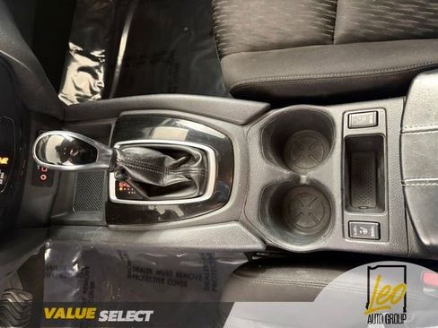 Used 2020 Nissan Rogue SV AWD/4WD image 19