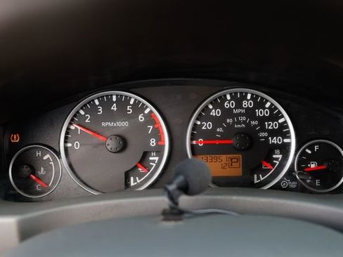 Used 2012 Nissan Frontier SL image 31