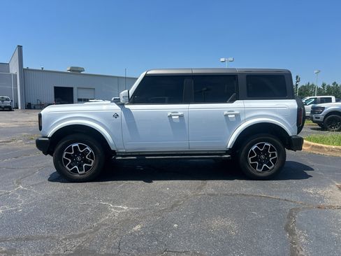 Used 2024 Ford Bronco Outer Banks AWD/4WD image 4