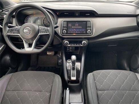 Used 2020 Nissan Kicks SV image 14