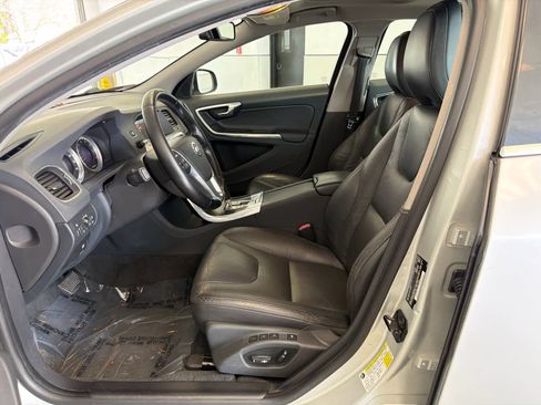Used 2012 Volvo S60 T5 FWD image 11