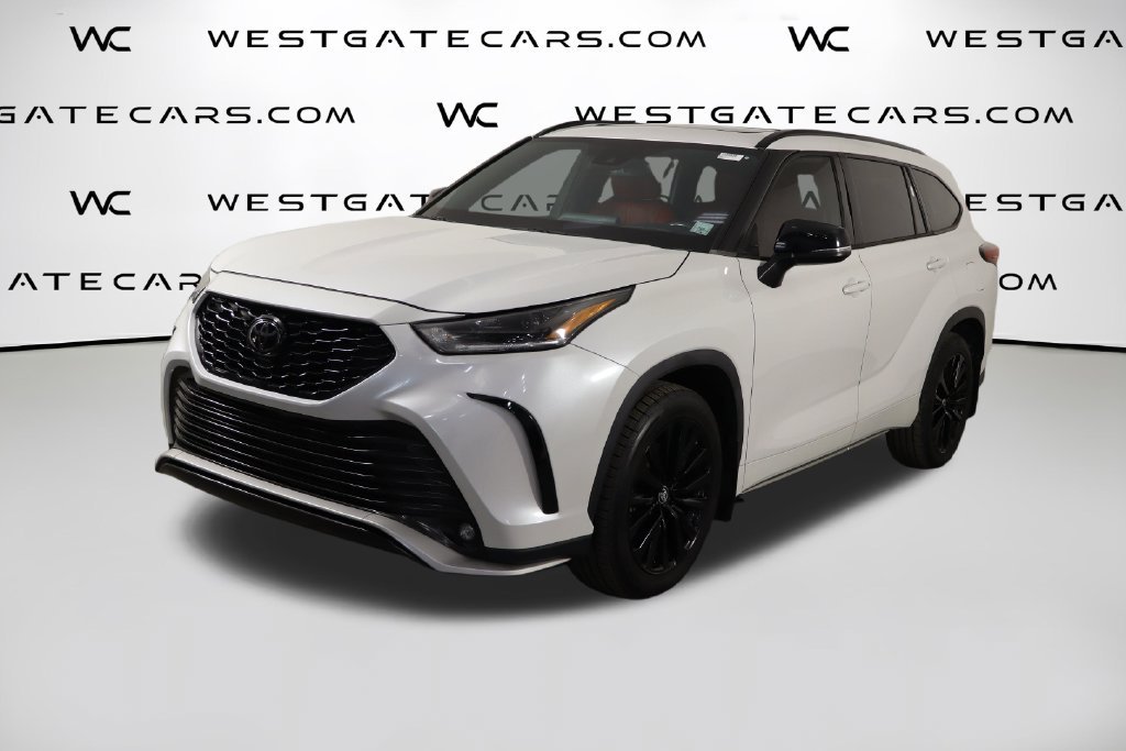 Used 2023 Toyota Highlander XSE FWD 360° Tour