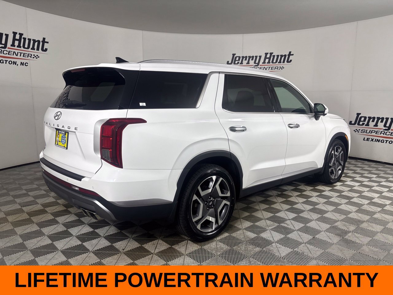 Used 2024 Hyundai Palisade SEL FWD image 6