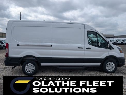 New 2026 Ford Transit 250 148 Medium Roof RWD image 8