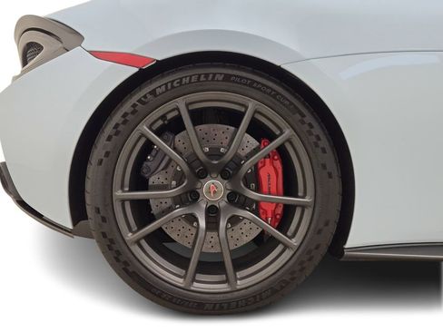 Used 2018 McLaren 570S Spider image 7