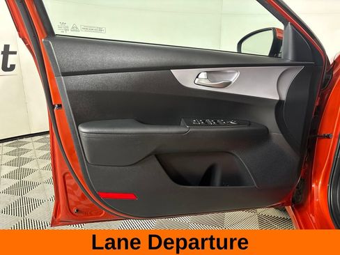 Used 2024 Kia Forte LXS FWD image 9