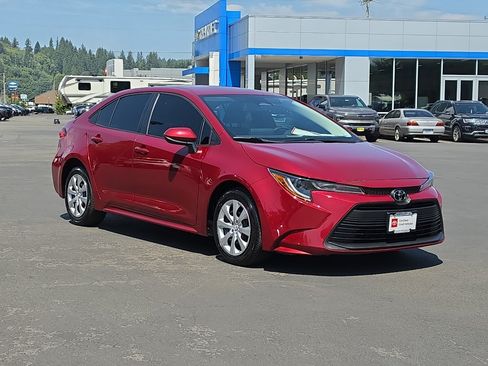 Certified 2024 Toyota Corolla LE FWD image 2