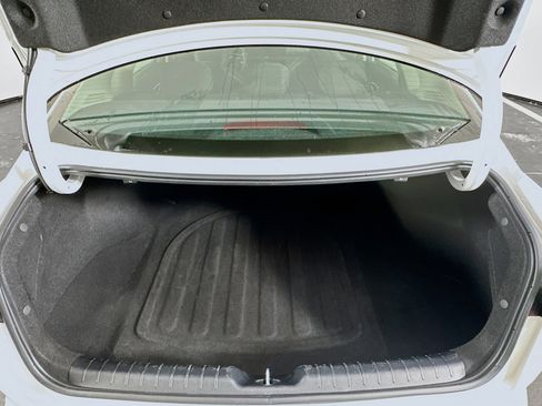 Used 2025 Kia K4 LXS image 28