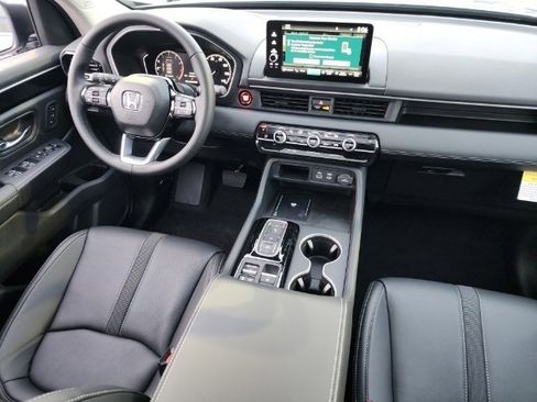 Used 2024 Honda Pilot Touring image 33