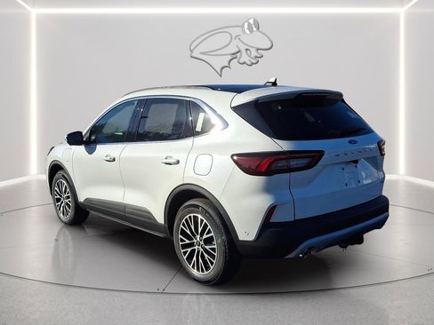 New 2024 Ford Escape SE w/ PHEV Premium Package image 3