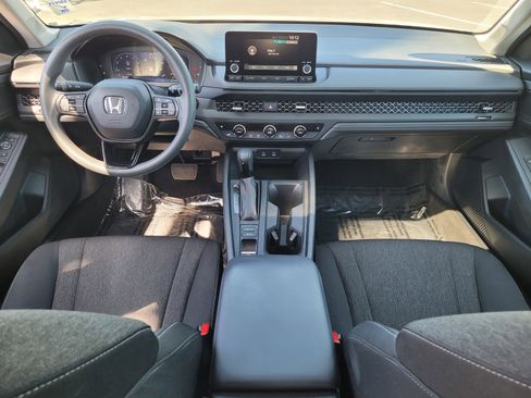 Used 2023 Honda Accord EX image 14
