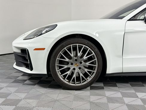 Certified 2024 Porsche Panamera image 7