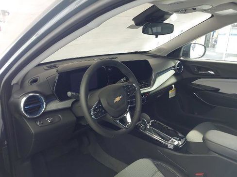 New 2026 Chevrolet Trax LT w/ Driver Confidence Package image 2