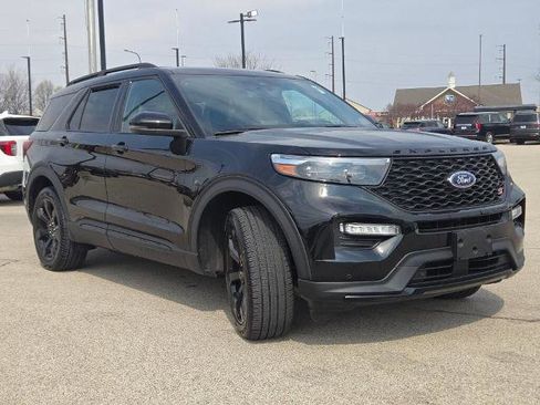 Certified 2023 Ford Explorer ST w/ Equipment Group 401A image 5