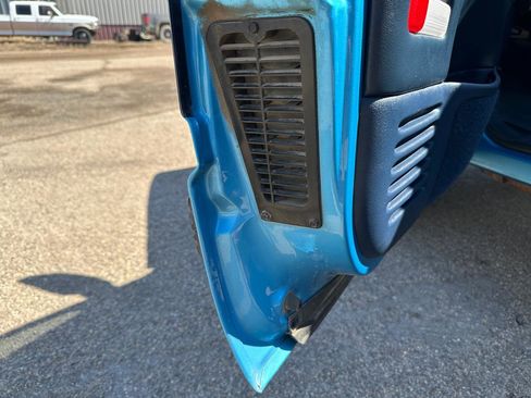 Used 1995 Chevrolet Silverado 1500 4x4 Regular Cab image 27