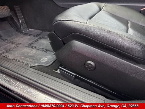 Used 2013 Mercedes-Benz E 350 Sedan image 31