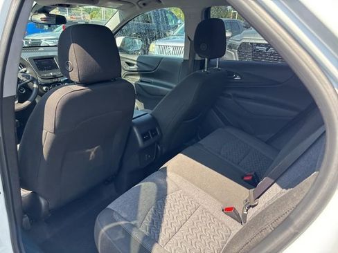 Used 2023 Chevrolet Equinox LT w/ LPO, Floor Liner Package image 17