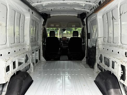 Used 2021 Ford Transit 250 Medium Roof RWD image 3