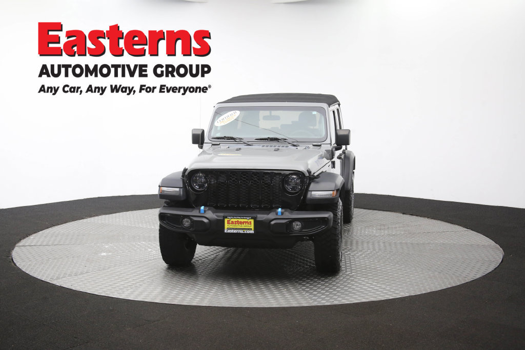 Used 2023 Jeep Wrangler Unlimited w/ Cold Weather Group AWD/4WD image 56