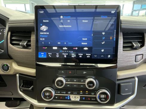 Used 2024 Ford Expedition Max Limited AWD/4WD image 13