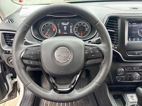 Used 2020 Jeep Cherokee Altitude image 17