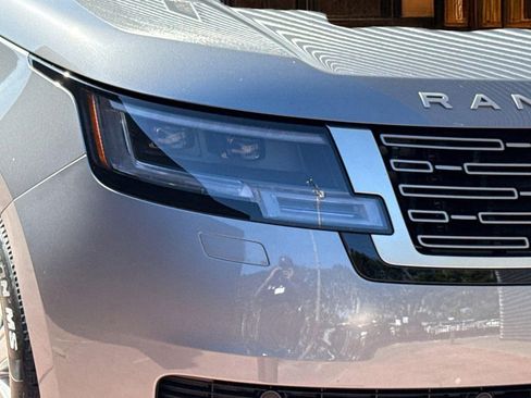 New 2026 Land Rover Range Rover Long Wheelbase SE AWD/4WD image 9