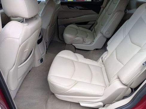 Used 2018 Cadillac Escalade Luxury image 29