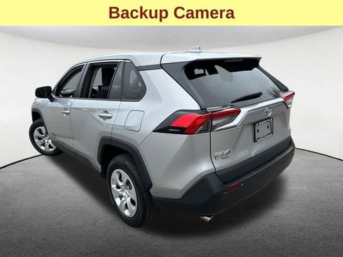 Certified 2024 Toyota RAV4 LE AWD/4WD image 9