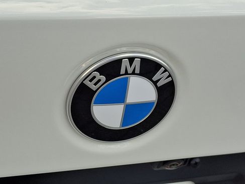 New 2026 BMW 330i xDrive Sedan w/ Premium Package AWD/4WD image 23