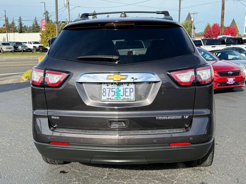 Used 2016 Chevrolet Traverse LT image 5