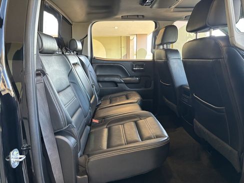 Used 2017 GMC Sierra 2500 Denali w/ Duramax Plus Package AWD/4WD image 42