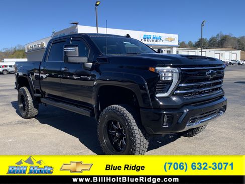 New 2025 Chevrolet Silverado 2500 LTZ w/ LTZ Premium Package AWD/4WD image 1