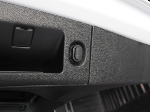 Used 2020 GMC Yukon SLT w/ Open Road Package image 78