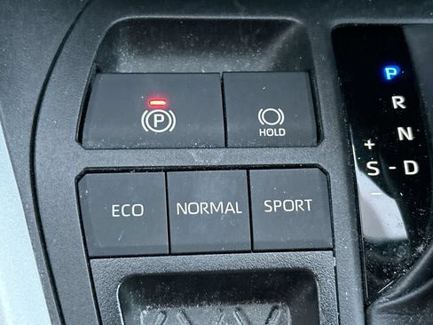 Used 2023 Toyota RAV4 XLE w/ Convenience Package FWD image 35