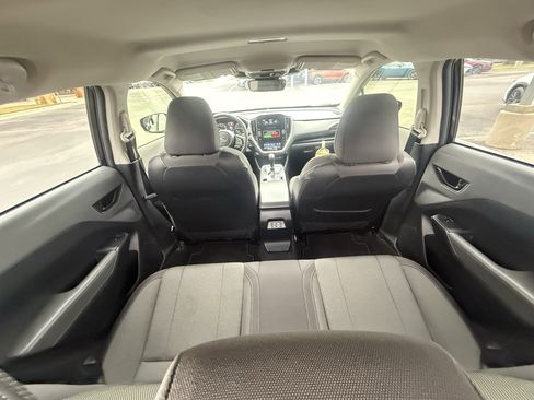 Used 2024 Subaru Crosstrek 2.0i Premium w/ Crosstrek Mirror Package image 10