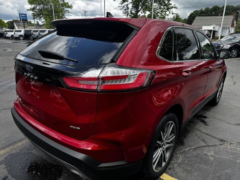 Used 2021 Ford Edge Titanium AWD/4WD image 6